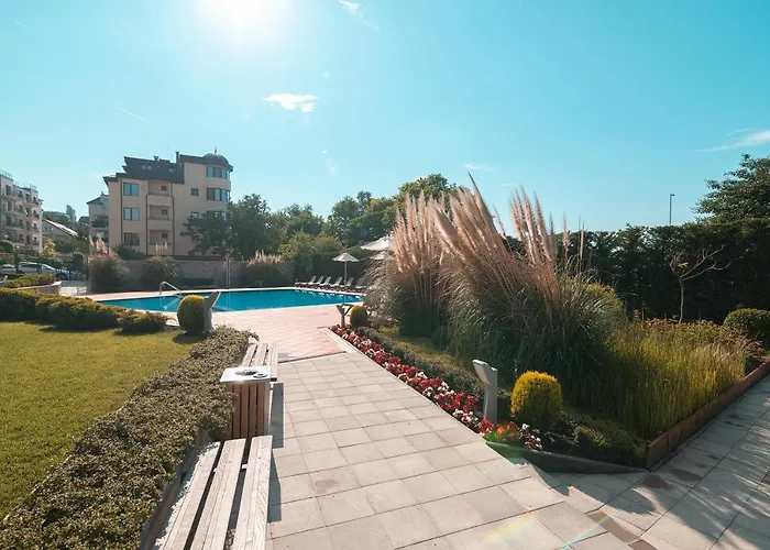 Freddo - Coral Complex With Parking & Pool Varna